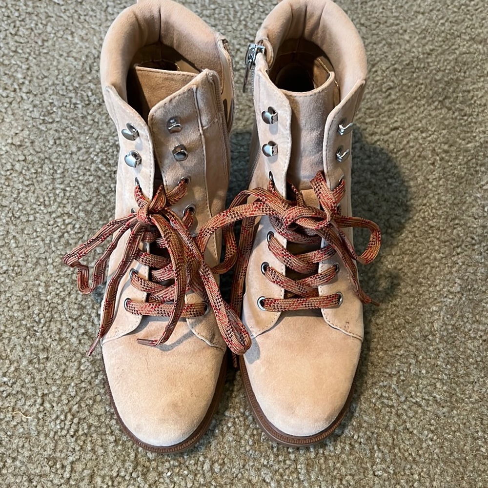 Worn once Vince Camuto shoes